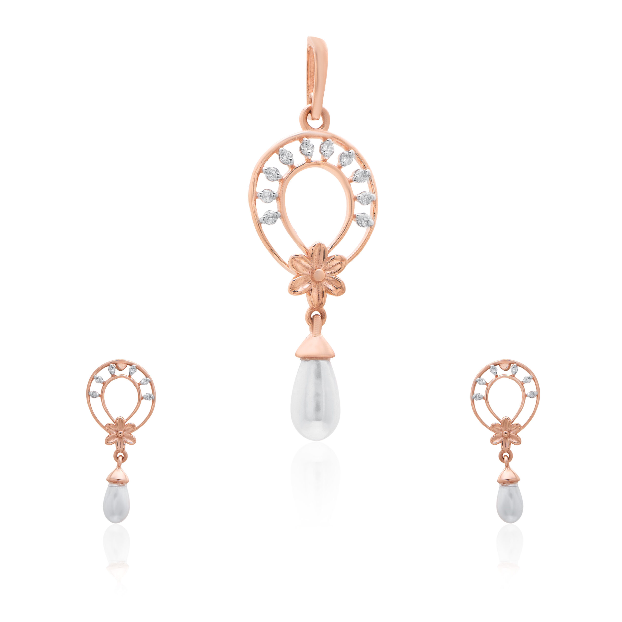 Classic Gold and Diamond Ring